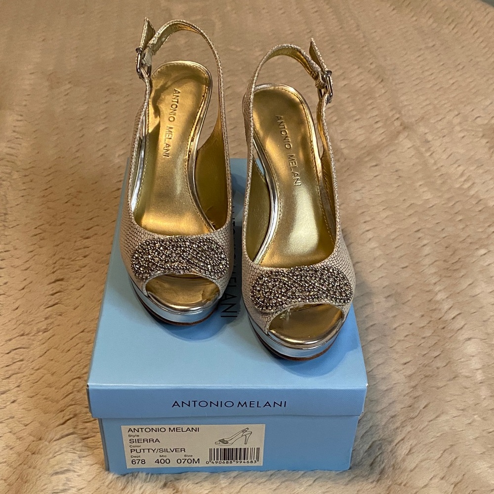 🌸 ANTONIO MELANI Silver Peep-Toe Heels